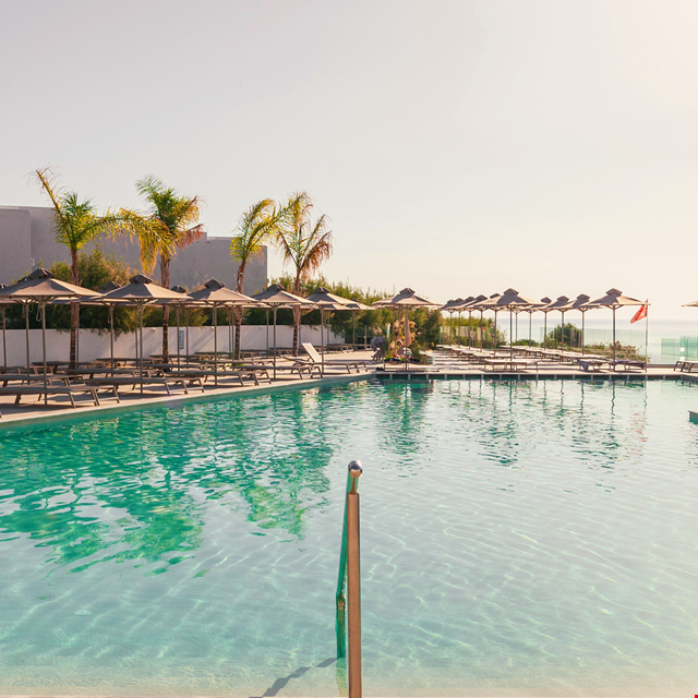 hotel-blue-sea-island