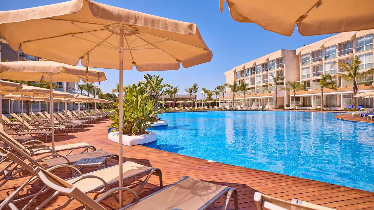 Zafiro Alzinar Mar  impressie