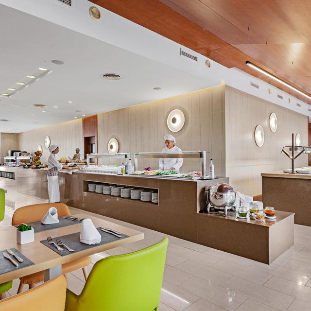 Aparthotel VIVA Eden Lago logies ontbijt