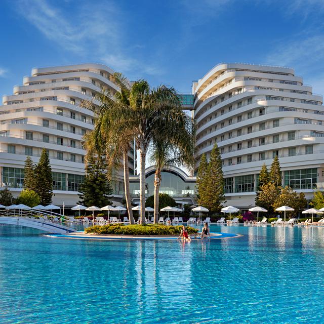 hotel-miracle-resort