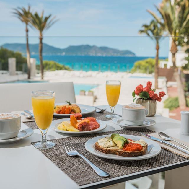 hotel-iberostar-cala-millor-adults-only