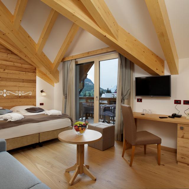 tevini-dolomites-charming-hotel