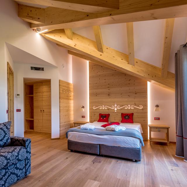 tevini-dolomites-charming-hotel