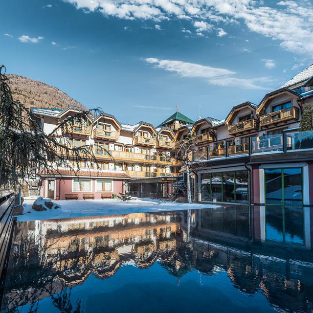 tevini-dolomites-charming-hotel