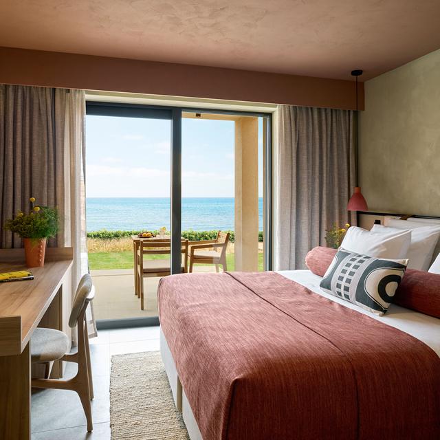 rocrita-lifestyle-beach-resort