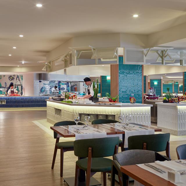 Hotel H10 Conquistador