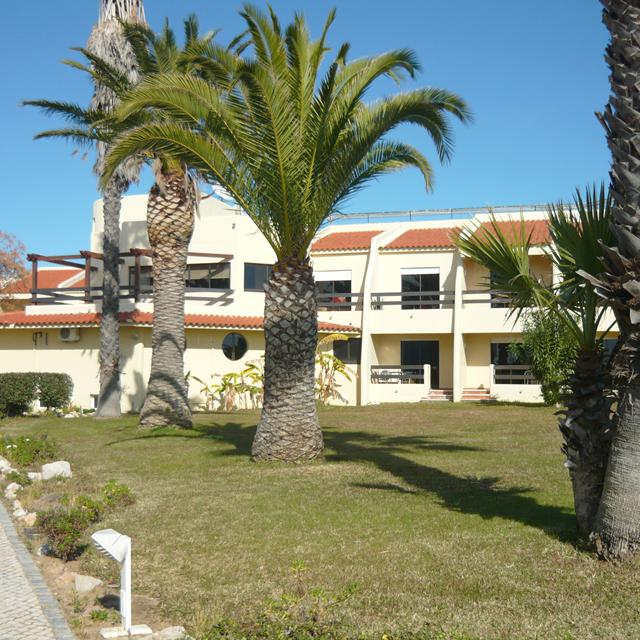 praia-da-lota-hotel
