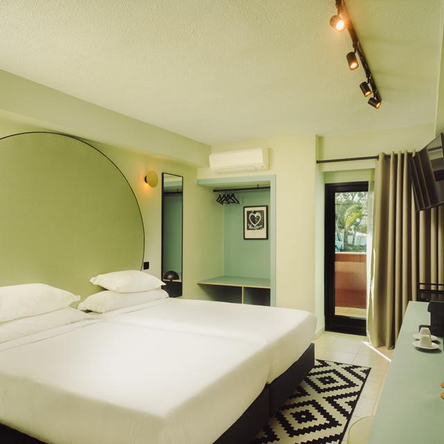 Topazio Vibe Beach Hotel Apartments Hotel (Adults only 18 )