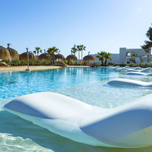 Hotel Eques Petit Resort