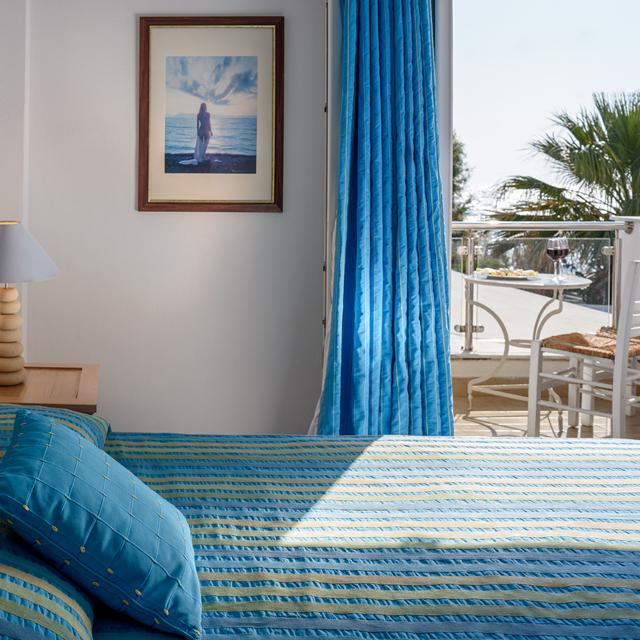Alesahne Beach Hotel, Kamari foto 4