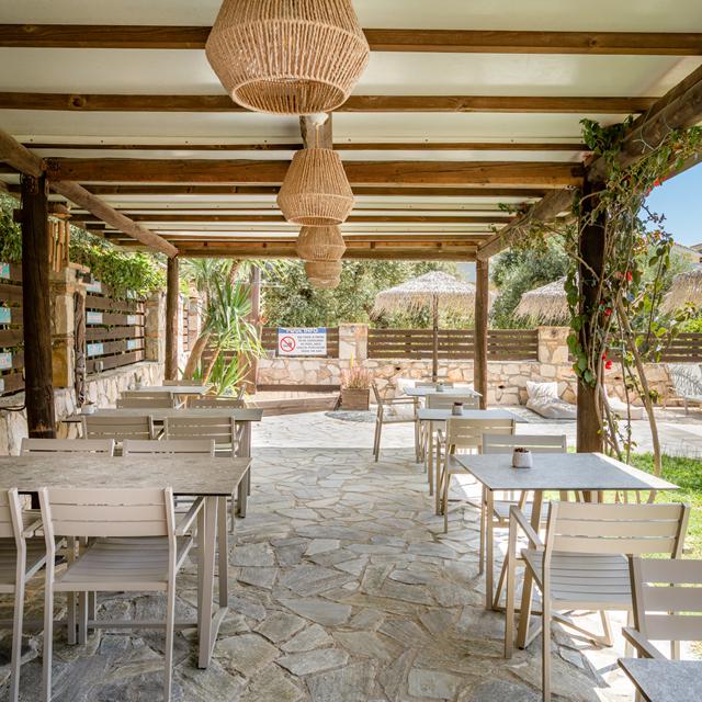 Suites Mon Repo, Laganas