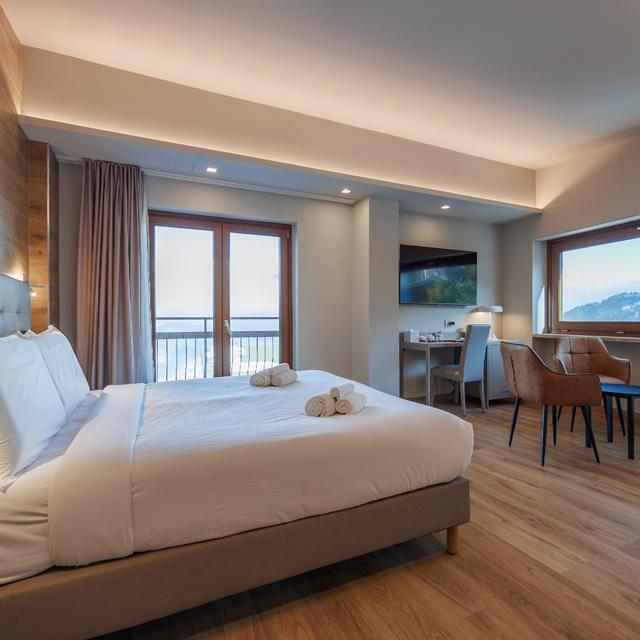 LIFT Hotel.