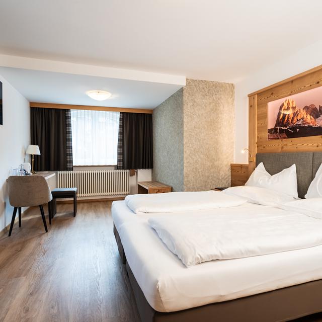 Hotel Astor Suites - logies en ontbijt in Selva di Val Gardena (Wolkenstein) - foto 10