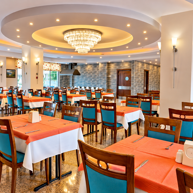 Hotel Senza Cleopatra Beach